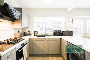 Photo 21- click for photo gallery